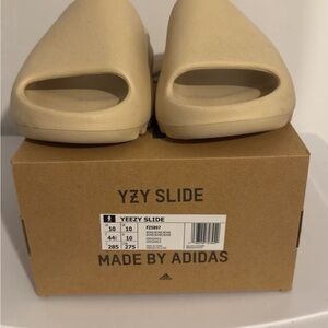 Adidas Yeezy Slide Sandals in Beige